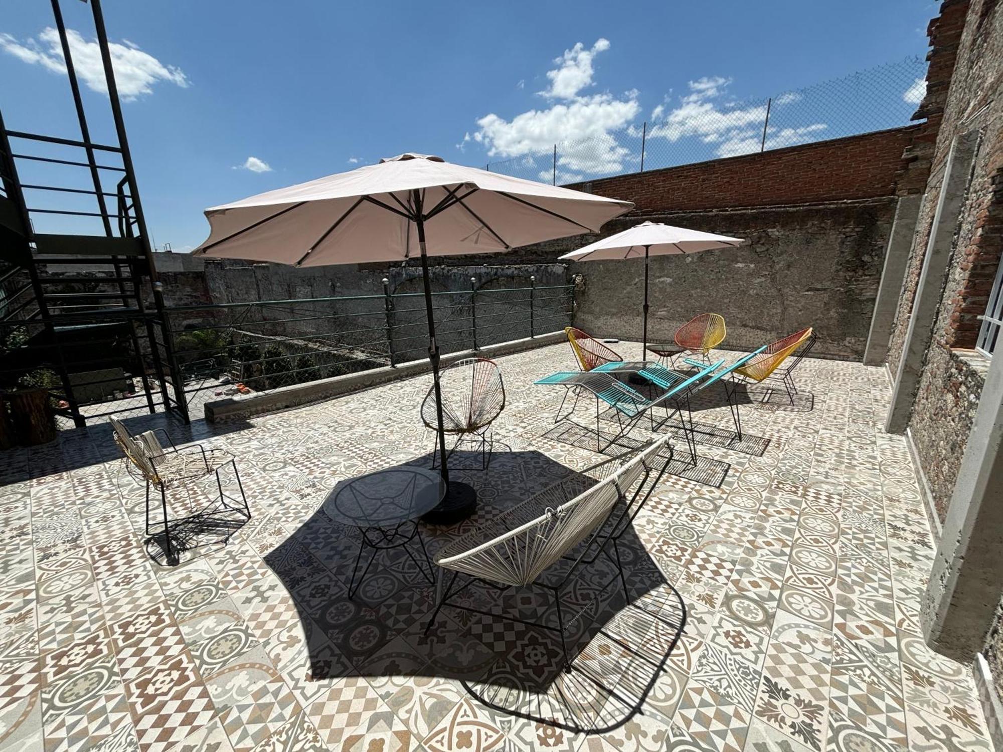 פואבלה Hostal Casa De Arcos מראה חיצוני תמונה